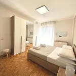 Casa Vittoria - Tra Maggiore E Centro Citta شقة لووِنو