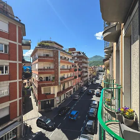 Casa Vittoria - Tra Maggiore E Centro Citta شقة *