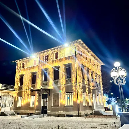 شقة Casa Vittoria - Tra Maggiore E Centro Citta لووِنو