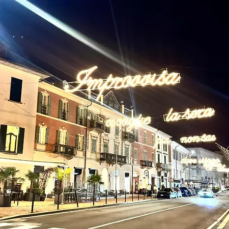 Casa Vittoria - Tra Maggiore E Centro Citta شقة *